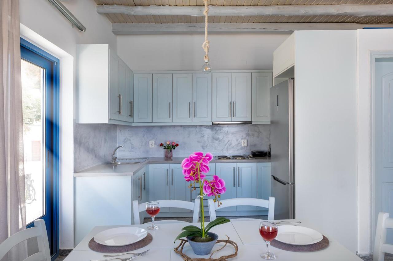 Plori - Molos Apartments Loutro Eksteriør billede